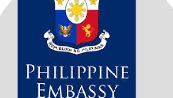 Модный показ одежды филиппинского дизайнера в Посольстве Филиппин