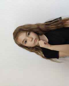 Виктория  Задумчивость