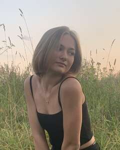 Кристина Гавина Задумчивость