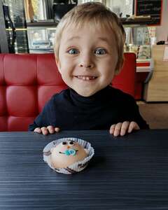 Добрыня Актёр Кино, Модель Счастье