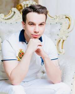 Дмитрий  Влюблённость