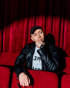 Никита Леонов Задумчивость