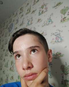 Айдар  Задумчивость