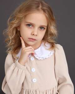 Василиса Гицевич Задумчивость