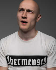 Николай  Задумчивость