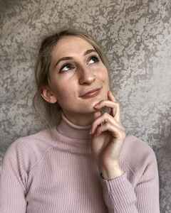 Любовь Тихонова Задумчивость