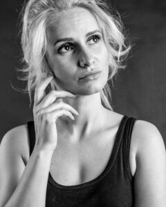 Юлия Абрамичева Задумчивость