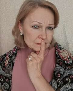 Ирина  Задумчивость