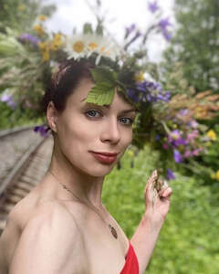 Лена  Скепсис