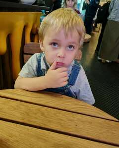 Добрыня Актёр Кино, Модель Задумчивость