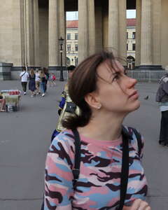 Елена  Задумчивость