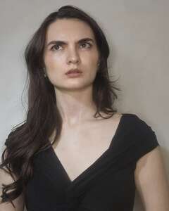 Ева Доронина Задумчивость