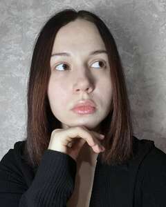 Анджела Комарских Задумчивость