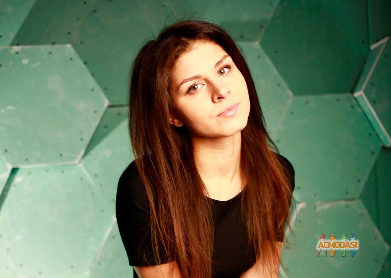 Александра Анатольевна Артемьева фото №1190869. Загружено 16 Июня 2017