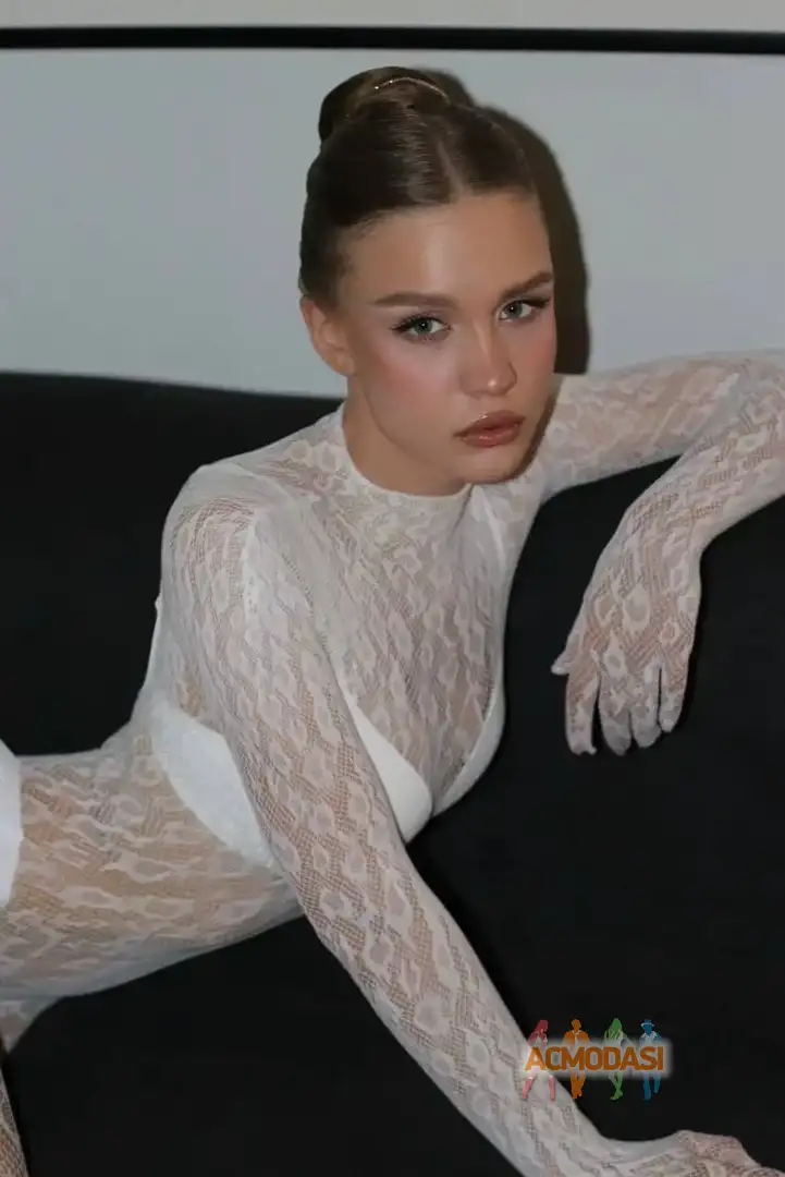 Ульяна Юрьевна Смирнова фото №1944769. Загружено 06 Января 2026