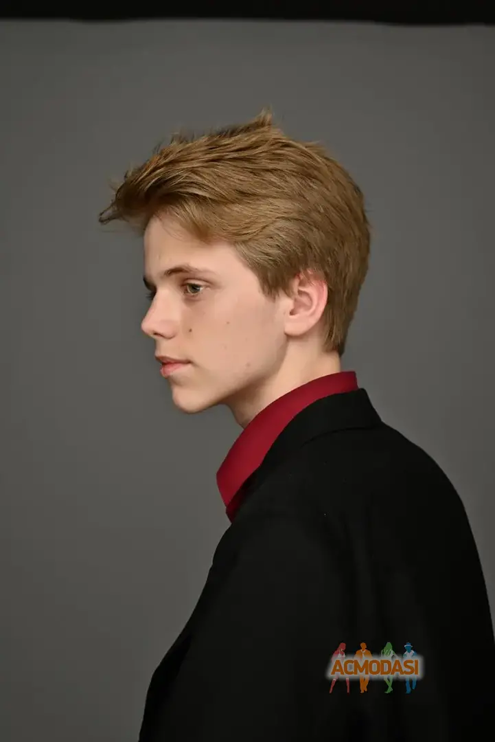 Кирилл Владиславович Гриб фото №1925251. Загружено 24 Апреля 2025