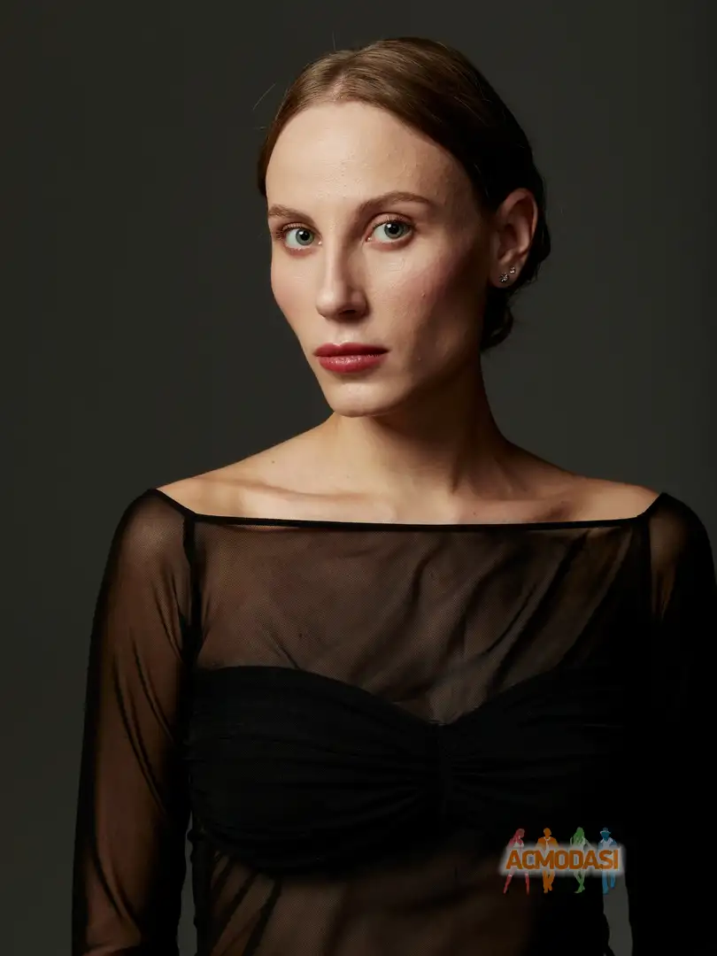 Арина Захарова Эдуардовна фото №1940694. Загружено 06 Ноября 2025