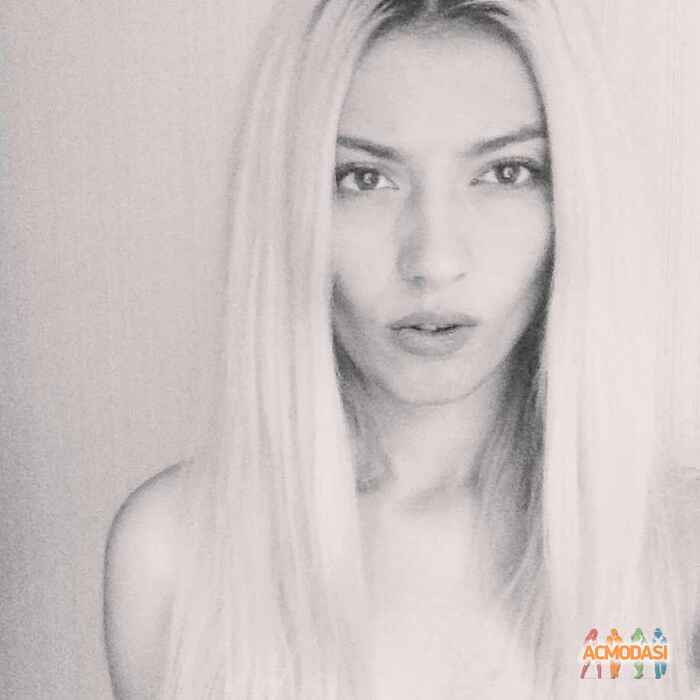 Карина  Каракаева фото №621376. Загружено 24 Марта 2014