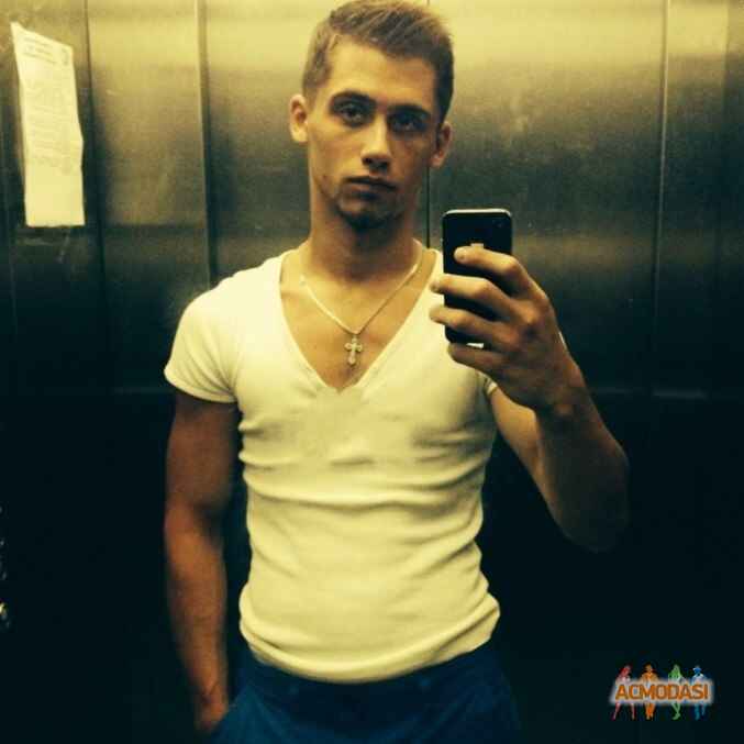 Дмирий Владиславович Пигорев фото №799599. Загружено 09 Января 2015