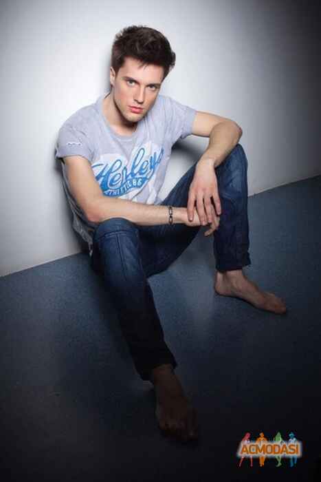 Роман Игоревич Мищенко фото №208752. Загружено 05 Июня 2012