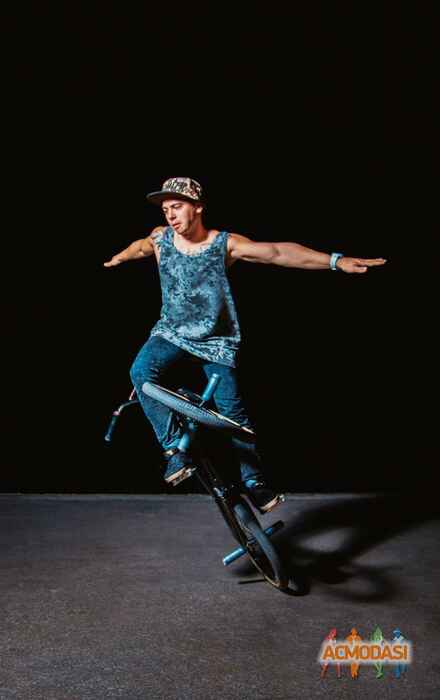 Евгений Игоревич Саватеев фото №842309. Загружено 31 Марта 2015