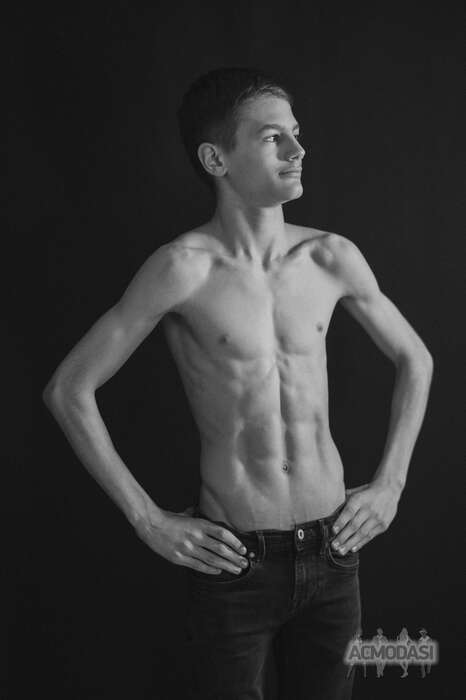 Никита  Серов фото №1799340. Загружено 02 Июня 2022