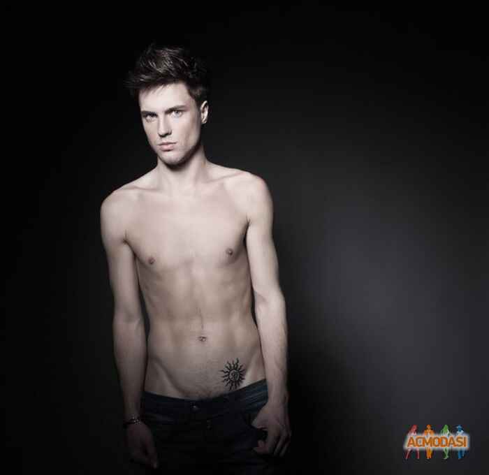 Роман Игоревич Мищенко фото №208756. Загружено 05 Июня 2012