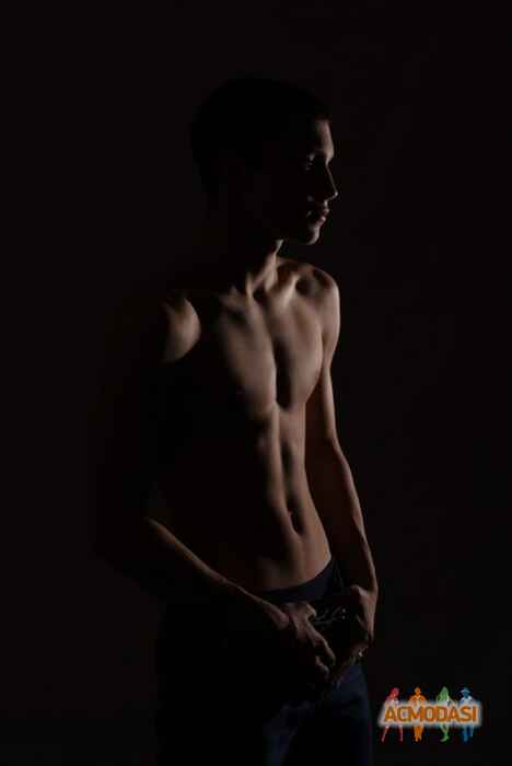 Дмитрий Андреевич Когут фото №183839. Загружено 13 Апреля 2012