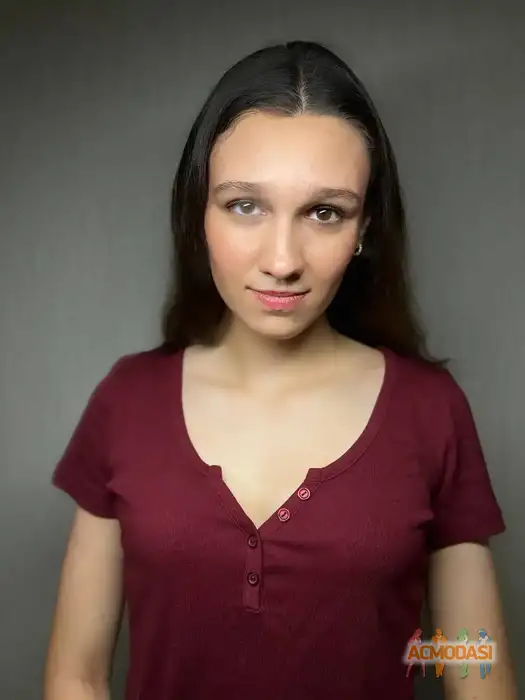 Ксения  Михайлюк фото №1937917. Загружено 04 Октября 2025