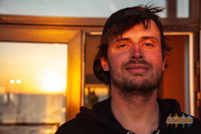 Виктор   фото №1652084. Загружено 31 Октября 2020