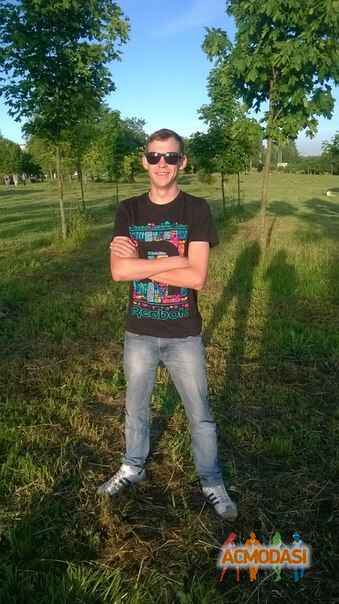 Максим Сергеевич Попович фото №939299. Загружено 15 Октября 2015