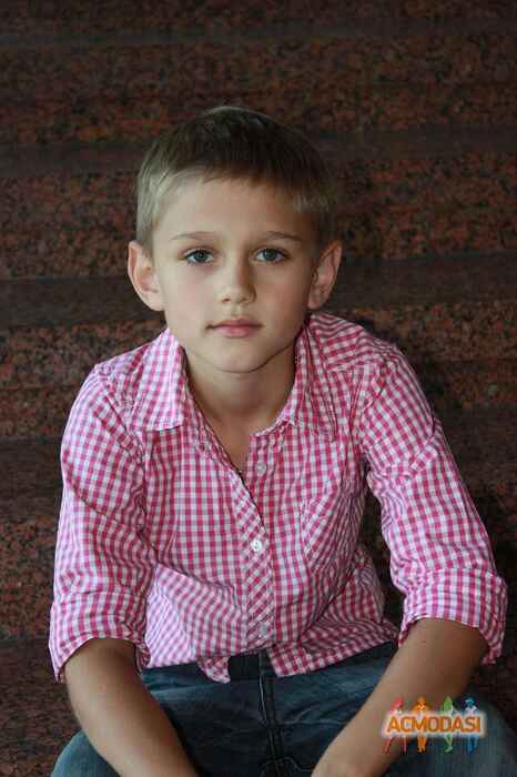 Назар  Гавронский фото №158682. Загружено 02 Марта 2012