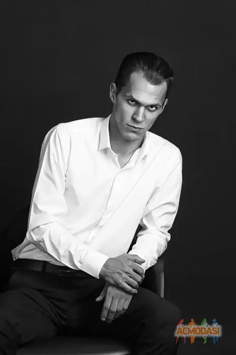 Антон Викторович Емельянов-Молчанов фото №1944363. Загружено 29 Декабря 2025