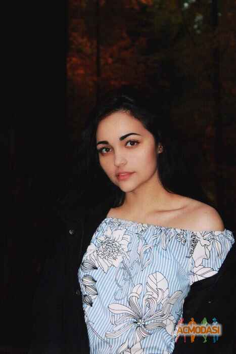 Дилара Рустамовна Азизова фото №1415412. Загружено 22 Января 2019