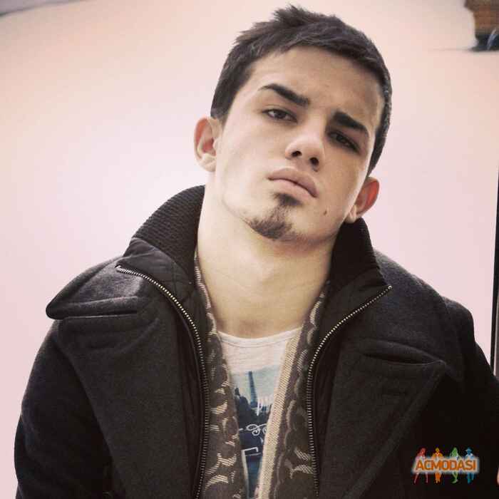 Рушен Айдерович Сеферов фото №567837. Загружено 11 Января 2014