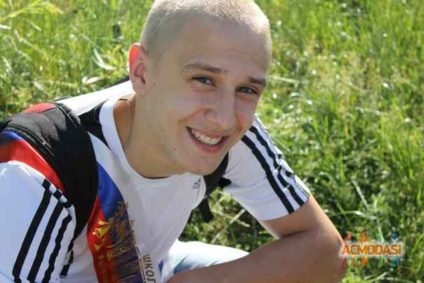 Тетера Владислав Игоревич фото №288159. Загружено 12 Ноября 2012