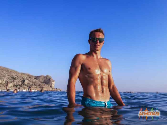 Виталий Игоревич Губарев фото №1438140. Загружено 23 Марта 2019