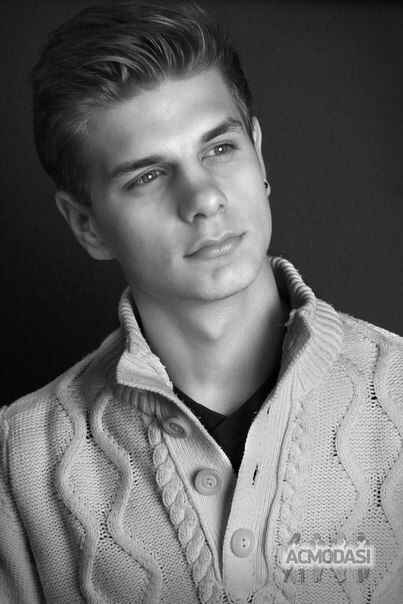 Илья Игоревич Петухов фото №651568. Загружено 12 Мая 2014