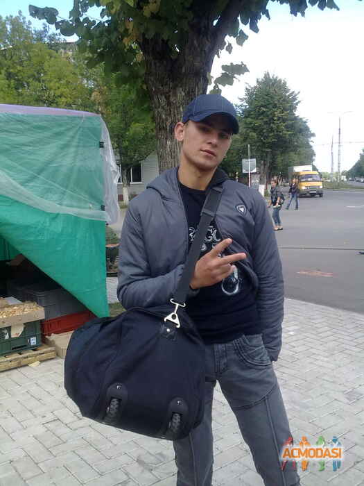 Репей Владислав Владимирович фото №619797. Загружено 22 Марта 2014