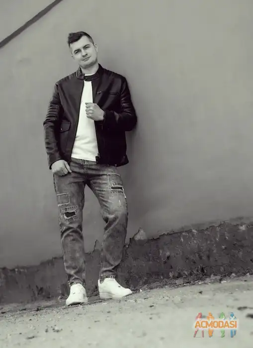 Иван  под Дубом фото №1949878. Загружено 31 Марта 2026