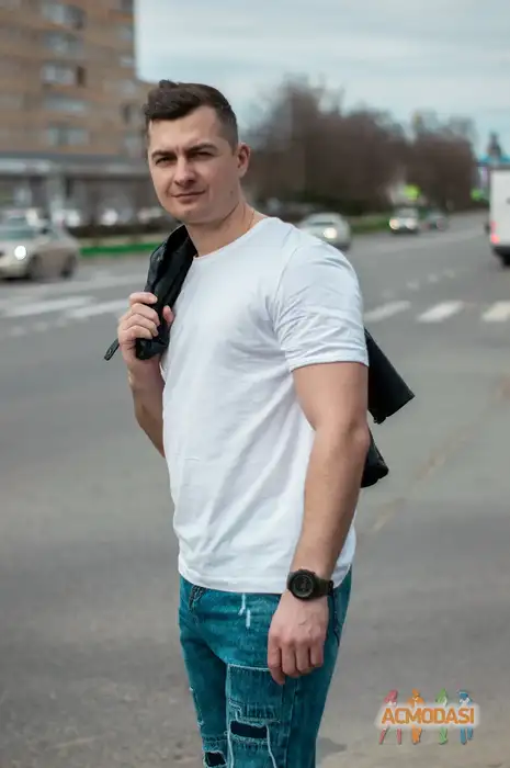 Иван  под Дубом фото №1949876. Загружено 31 Марта 2026