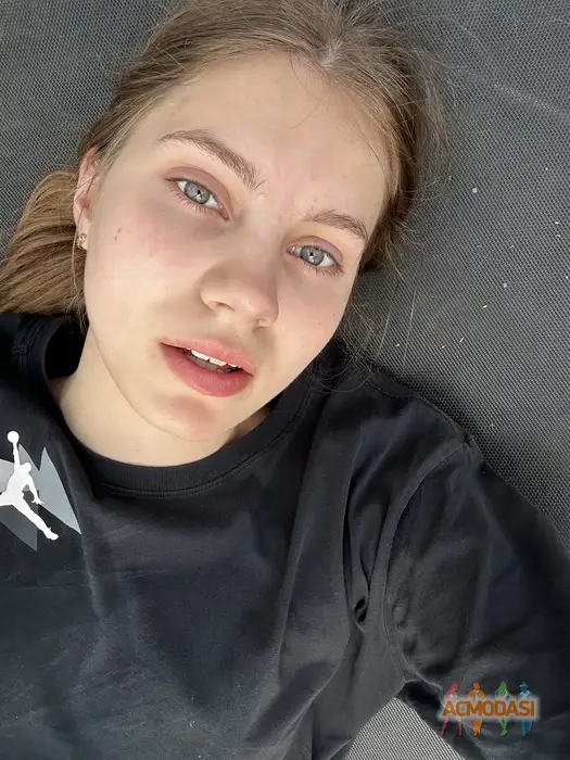 Полина  Антонова фото №1950912. Загружено 19 Апреля 2026