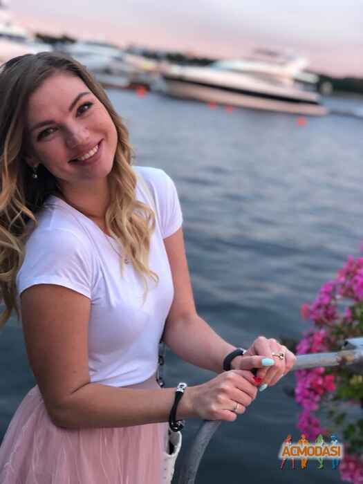 Оксана   фото №1487638. Загружено 18 Июля 2019