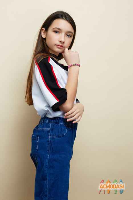 Карина Вчеславівна Возна фото №1450817. Загружено 23 Апреля 2019