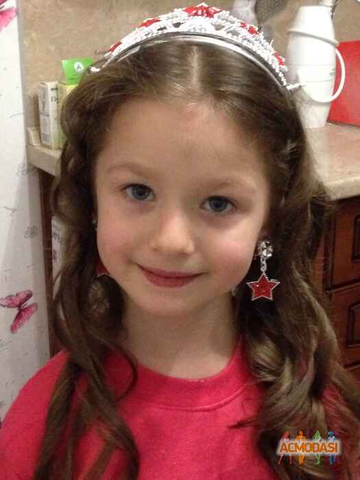 Виктория Денисовна Михайлова фото №800005. Загружено 10 Января 2015