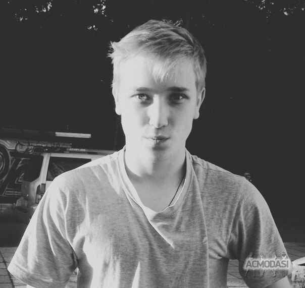 Олег Игоревич Суворов фото №529363. Загружено 09 Ноября 2013