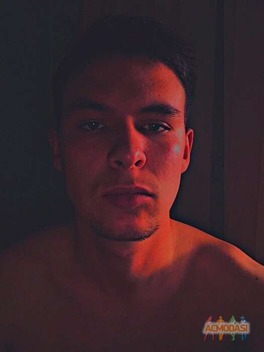 Руслан  Сташевский фото №1848514. Загружено 22 Марта 2023