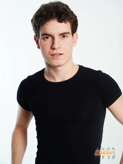 Артуро  Семёнов Альфонсо фото №1946381. Загружено 31 Января 2026