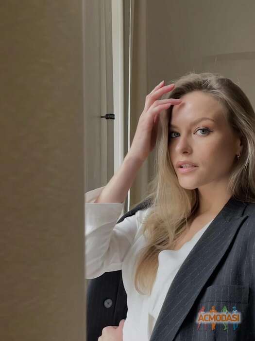 Ирина Егеньевна  К фото №1806137. Загружено 07 Июля 2022