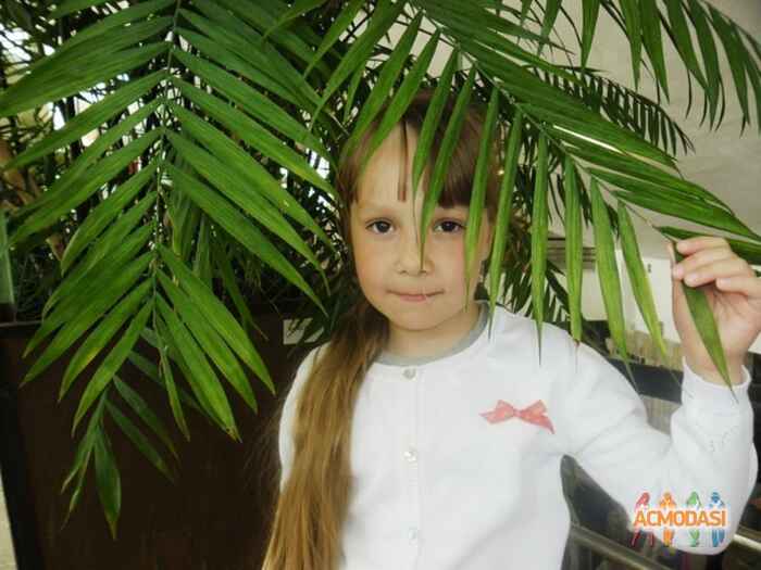 Мезенцева Ульяна Романовна фото №215821. Загружено 24 Июня 2012